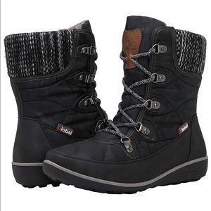 Black Snow Boots Size 11
